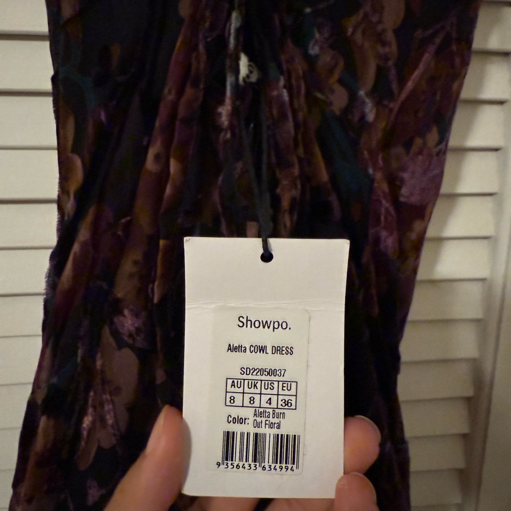 Showpo Dark Floral Maxi Dress - Picture 5 of 5